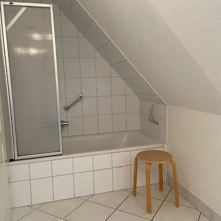 Eilun Hausteil 1 *